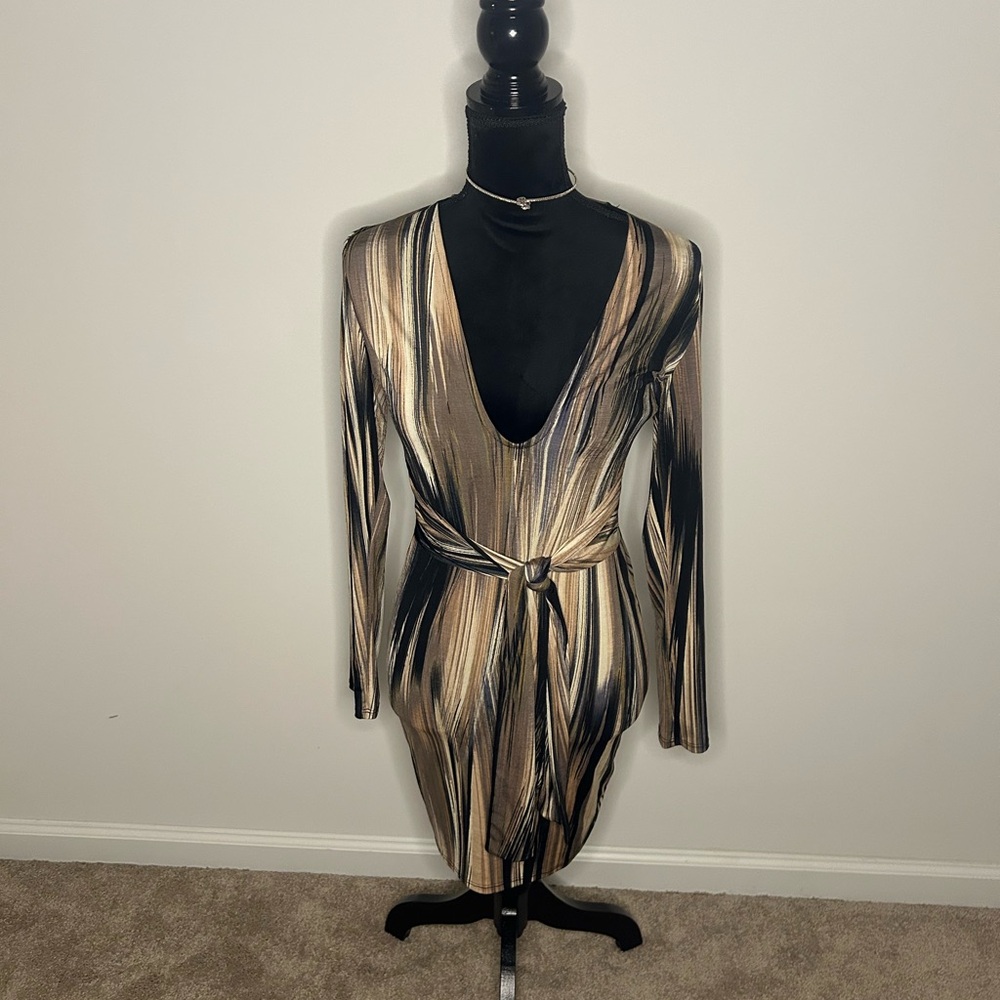 Fashion Nova Metallic Stripe Wrap Dress in Gold and Black